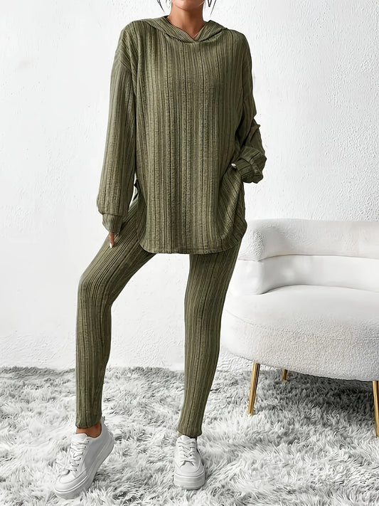 Ensemble femme élégant et tendance : haut à capuche et pantalon long bleu lac