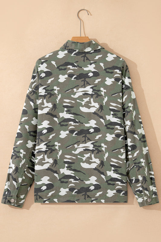 Veste en jean ample à poches poitrine camouflage vert