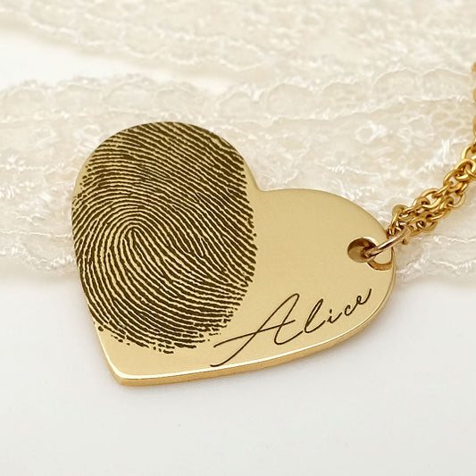 Collier personnalisé de coeur personnalisé d'empreinte digitale gravée