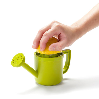 Lemon Squeezer With Pourer and Flip Lid