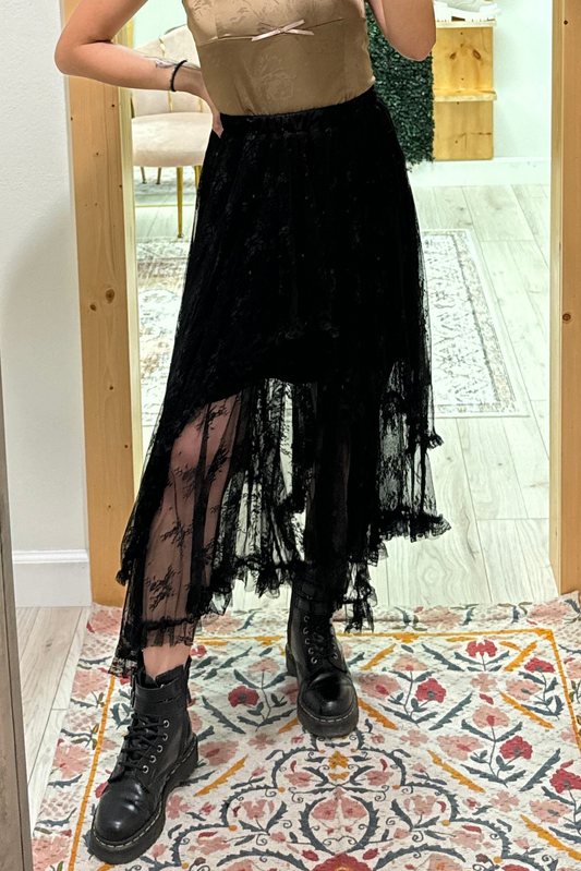 Jupe longue à volants taille haute en dentelle noire