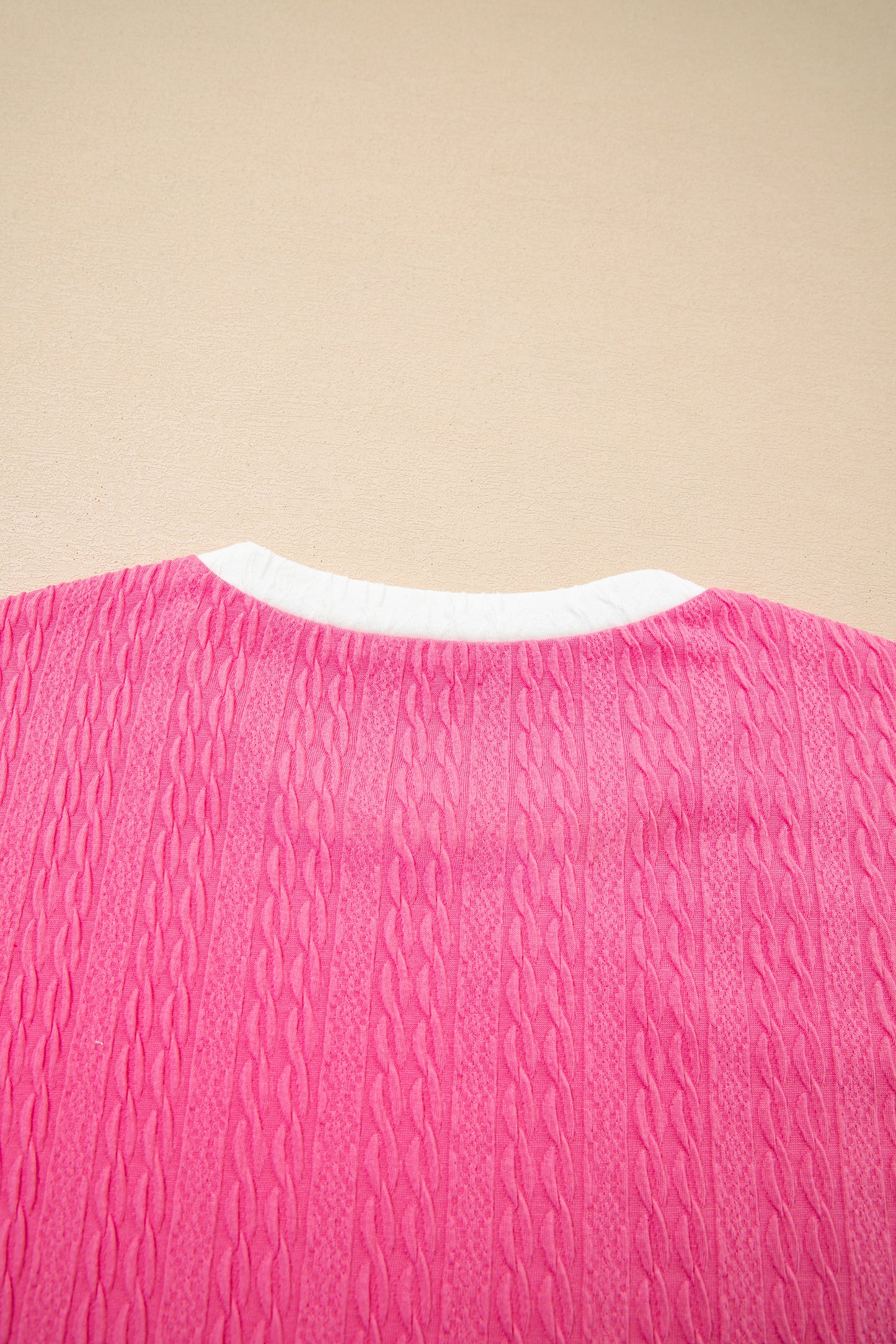 2pcs Bright Pink Textured Color Block Trim Loose Tee Drawstring Shorts Set