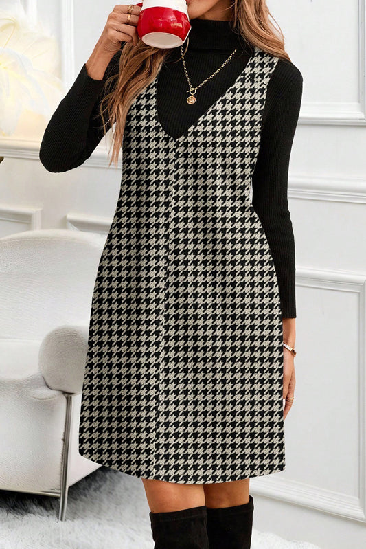 Mini-robe sans manches à col en V et imprimé pied-de-poule kaki