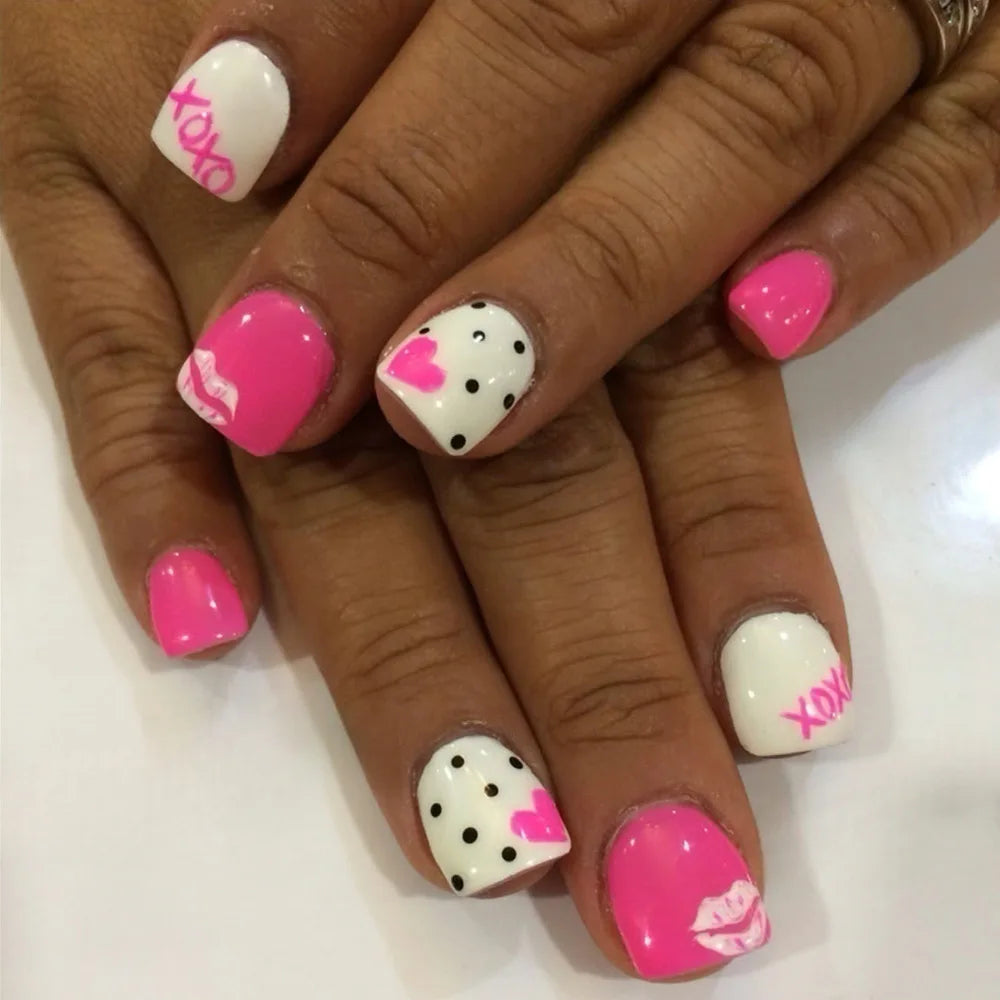 Ongles à presser noirs Y2K pour filles, motif cœur rose/point
