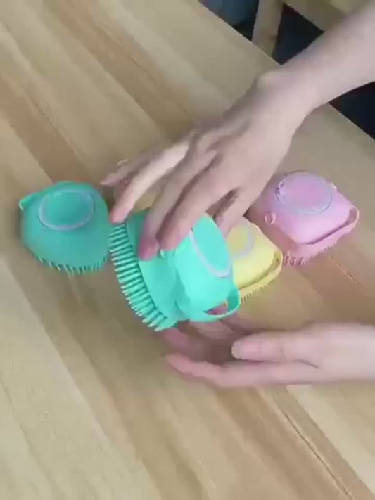 Brosse de bain douce pour chien avec tête détachable et poils doux